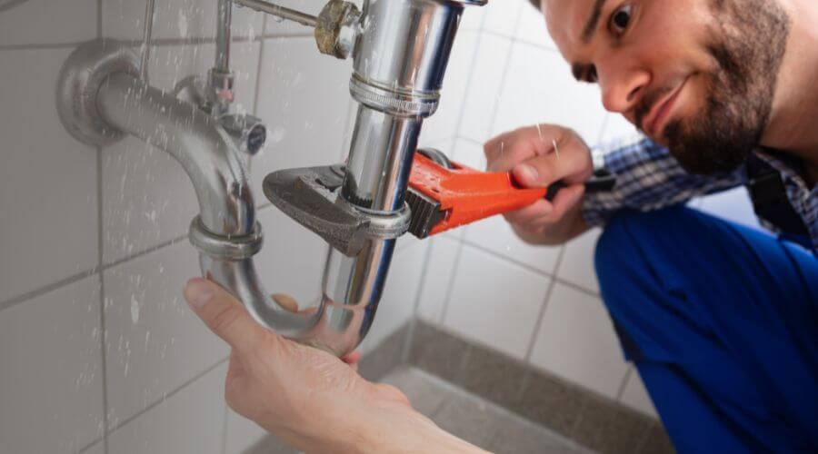 Professional sewer line replacement in Leonard, MI